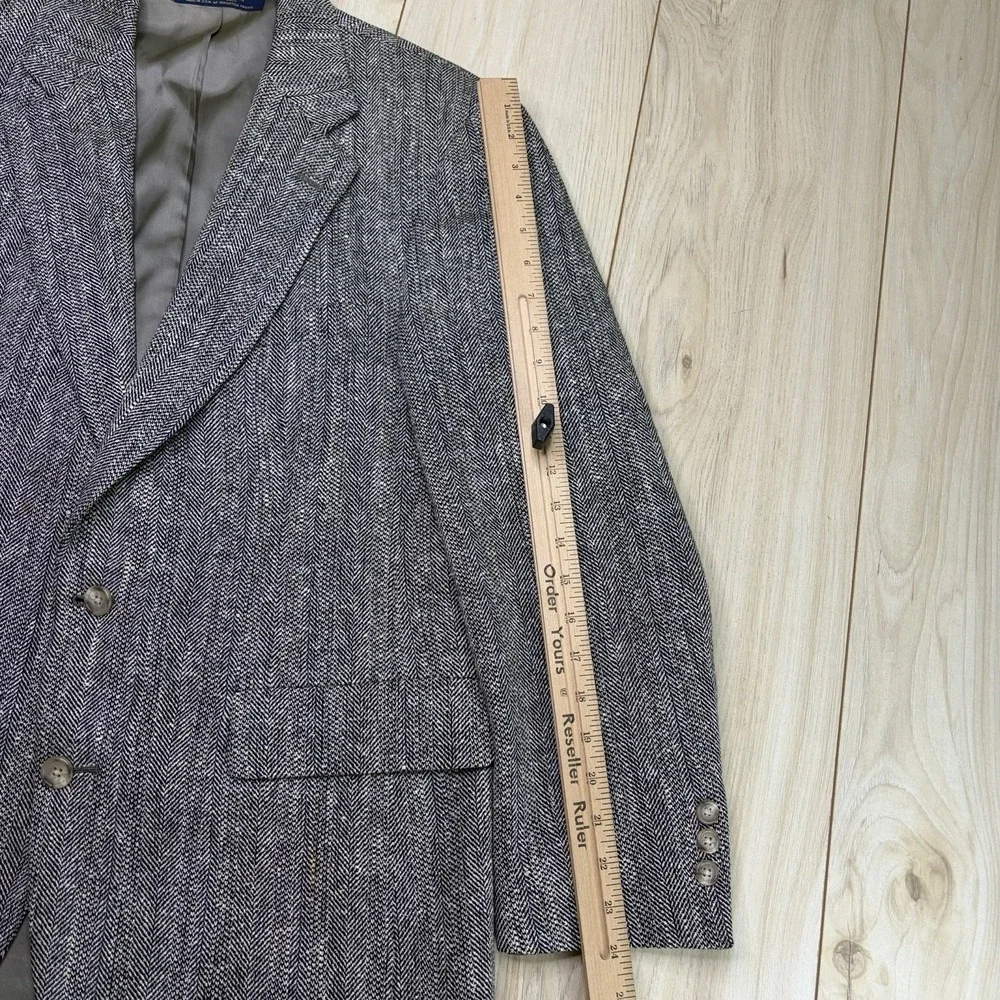 VTG Brooks Brothers Windowpane Tweed Wool Herringbone Blazer Mens 39R Sport Coat